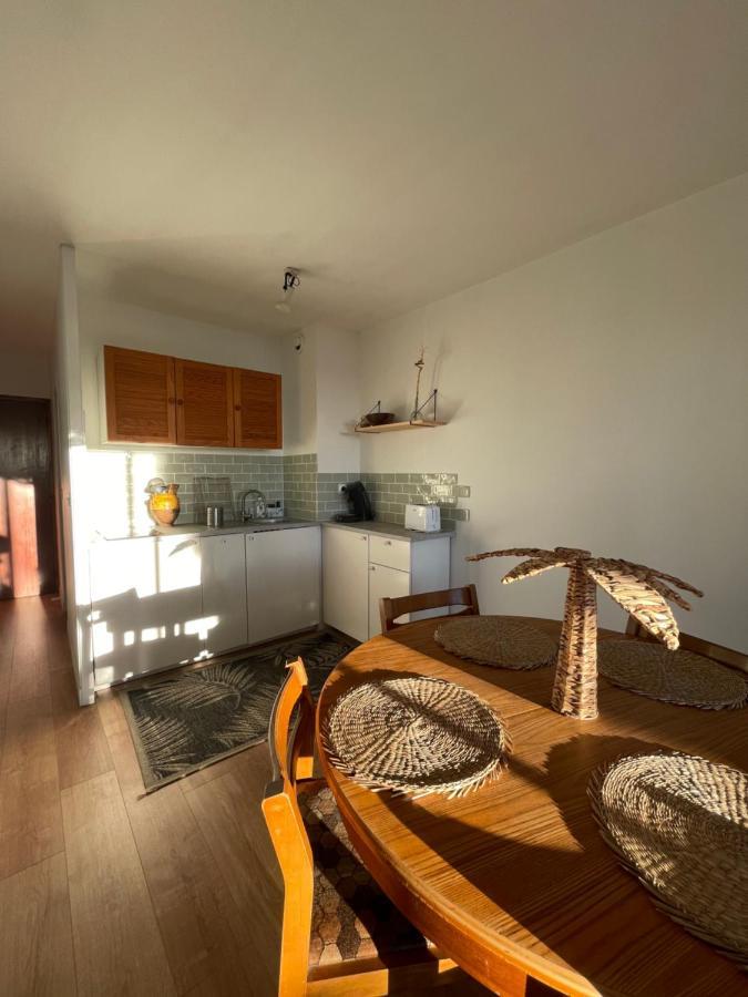 "Les Palmiers" Studio Spacieux Vue Mer Terrasse & Parking Saint-Cyr-sur-Mer Dış mekan fotoğraf